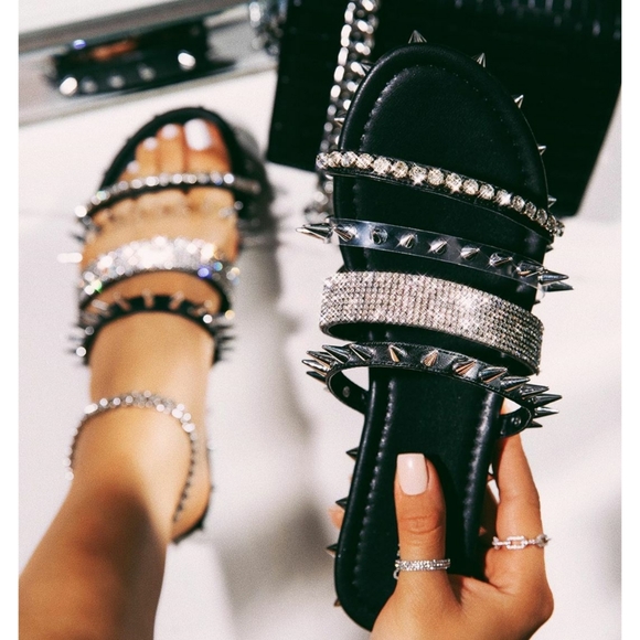 𝙇𝙖𝙨𝙩 𝙎𝙞𝙯 6💎🎥Rhinestone & Studs Embellishd - Picture 12 of 14